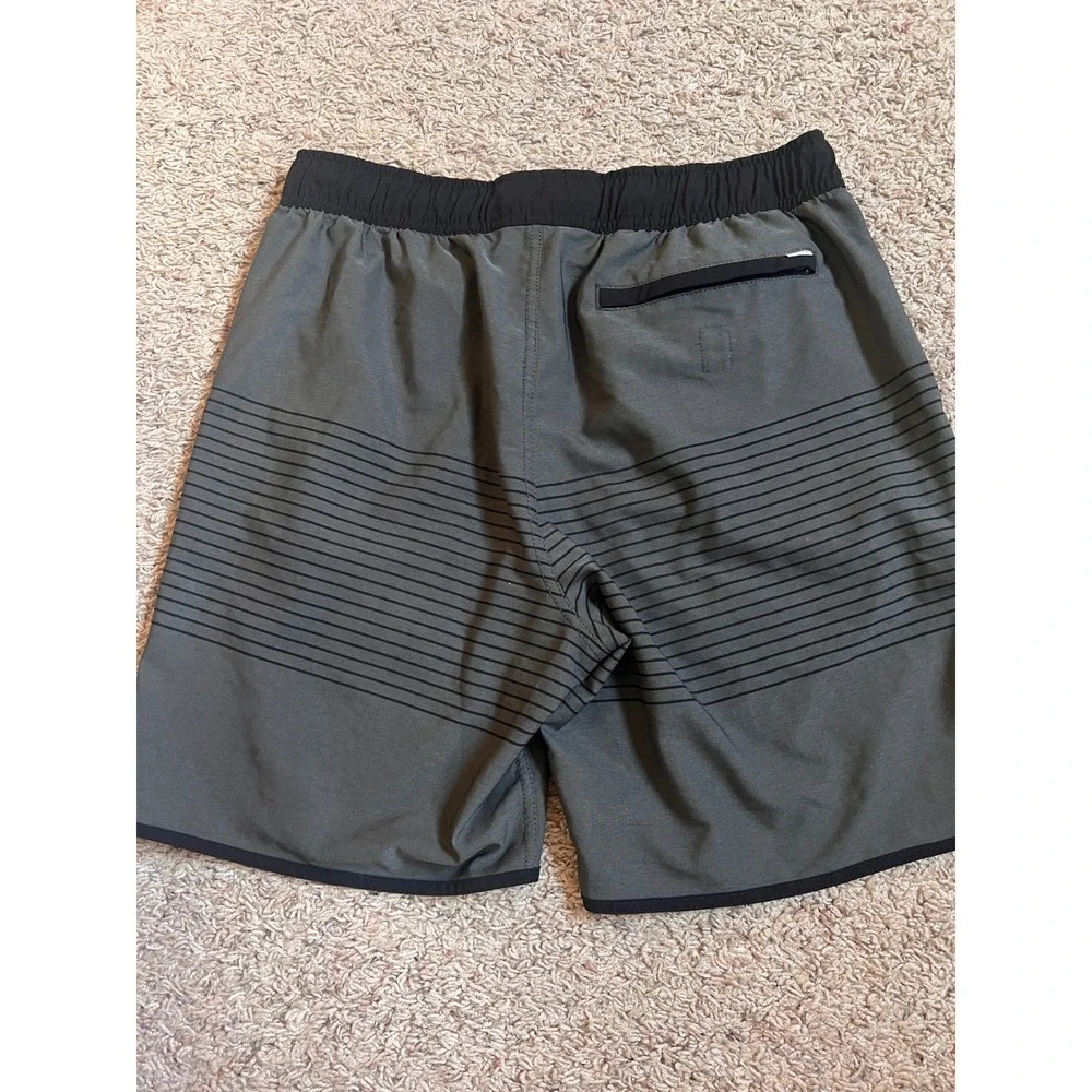 Vuori Mens Banks Shorts Charcoal Grey Black Striped Athletic Gym Swim Shorts 30